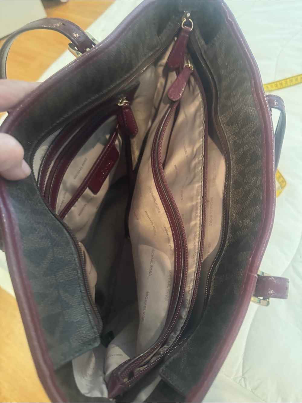 Michael Kors brown jet set medium travel bag with burgundy handles and trim - Picture 10 of 13